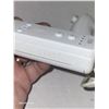 Image 4 : Official Nintendo Wii Remote + Nunchuck Bundl