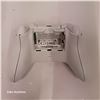 Image 2 : Xbox ONE Wireless Controller - White