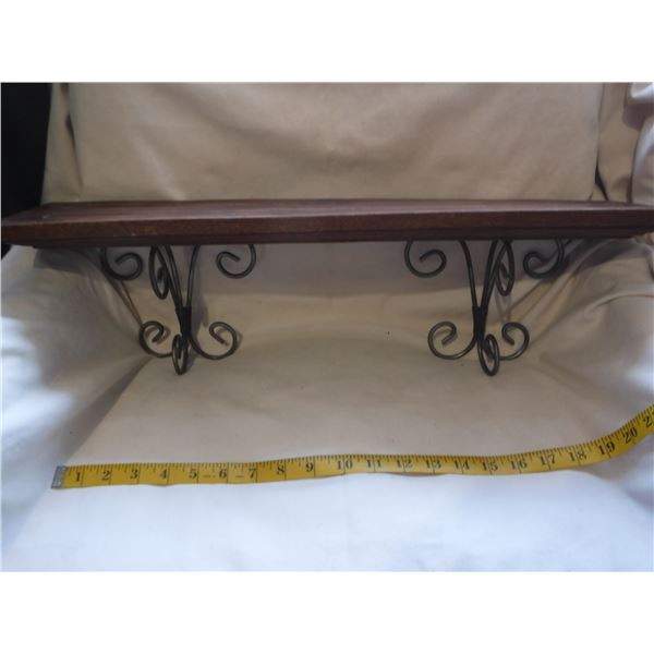 Plate or Other Items Wall Shelf