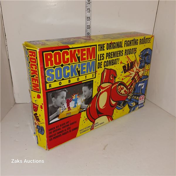 2014 Rock'Em Sock'Em Robots Game