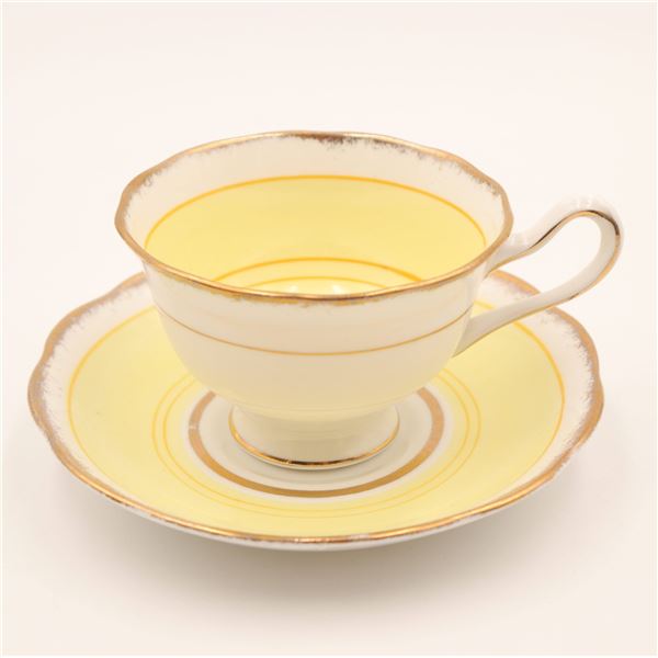 Royal Albert - Yellow and Gold