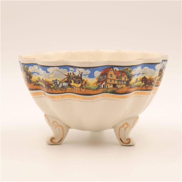 Western Style 3 legged fruit bowl