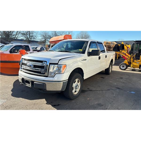 2013 FORD F150 XTL, 4DR PICKUP, WHITE, VIN 1FTFW1EF8DFA62728