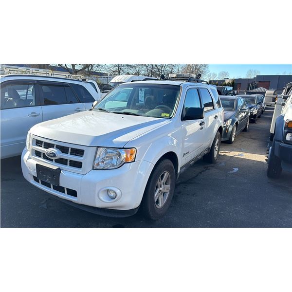 2012 FORD ESCAPE HYBRID, 4DRSW, WHITE, VIN 1FMCU5K35CKA79434