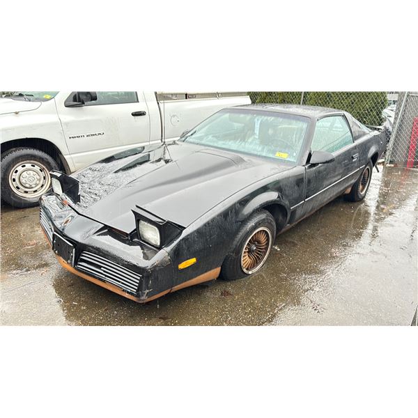 1983 PONTIAC FIREBIRD, 2DR COUPE, BLACK, VIN FG2AW87H8DL231881