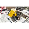 Image 1 : YELLOW SNOWEX COMMERCIAL SALT SPREADER ATTACHMENT