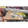 Image 5 : INDUSTRIAL GENERAL INTERNATIONAL 10" SINGLE PHASE TILTING TABLE SAW