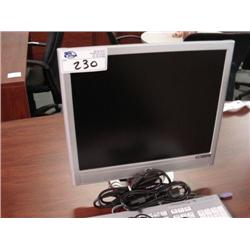 Svga 19" Lcd Flat Screen Monitor