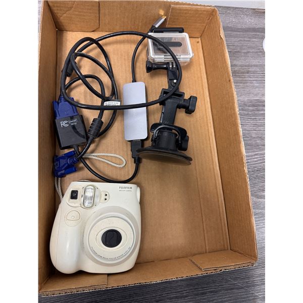 Fujifilm, instant camera and other accessories