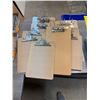 Image 1 : Clip boards