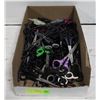 Image 1 : LOT OF 60 PROFESSIONAL HAIR CUTTING SCISSORS INCL
