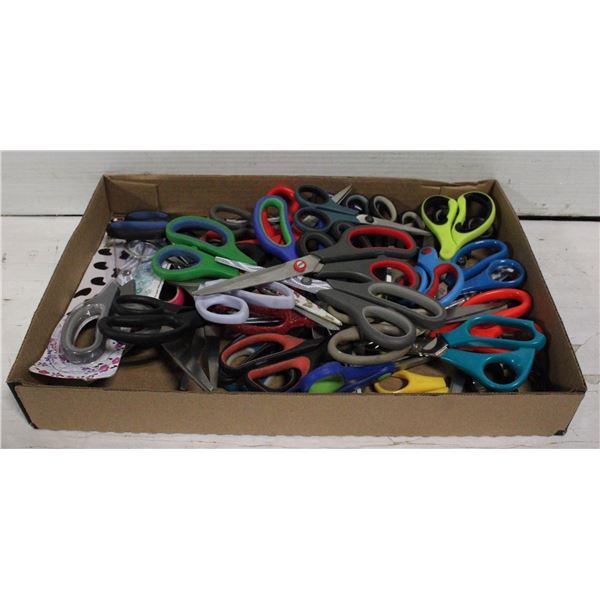 LOT OF 40 HEAVY DUTY SCISSORS