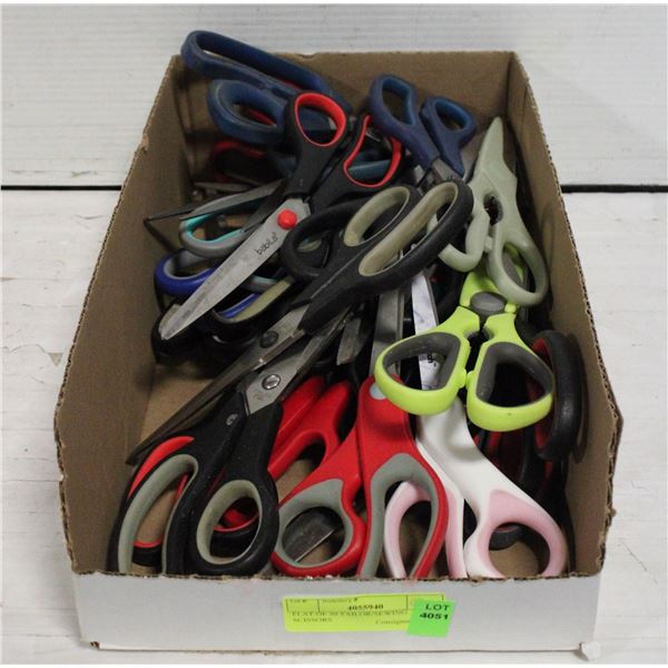 FLAT OF 30 TAILOR/SEWING SCISSORS