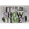 Image 1 : IT'S SHOWTIME SIGN/SANDWORM CUT OUT