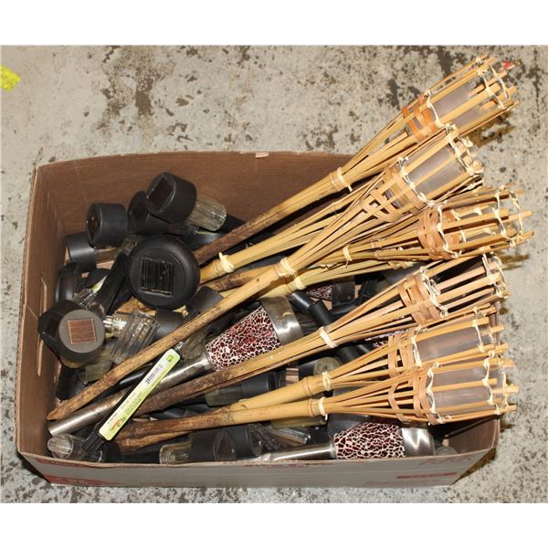 LOT OF OUTDOOR SOLAR LIGHTS