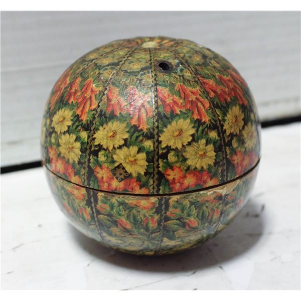 ANTIQUE WOODEN SILK THREAD DISPENSER