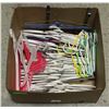 Image 1 : BOX WITH OVER 70 PLASTIC HANGERS AND METAL