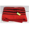Image 1 : VINTAGE RED WOOLEN DOUBLE SIZE BLANKET-ESTATE