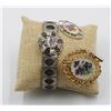 Image 1 : 1970'S PETIT POINT BRACELET,