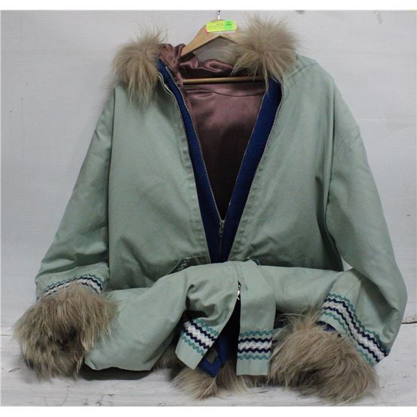 LADIES LARGE/XL WOLF TRIM INUVIK PARKA WOOL