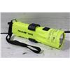 Image 1 : PELICAN 3315 FLASHLIGHT WATERPROOF AND DUST-PROOF