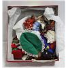Image 1 : LARGE LOT OF CHRISTMAS ORNAMENTS