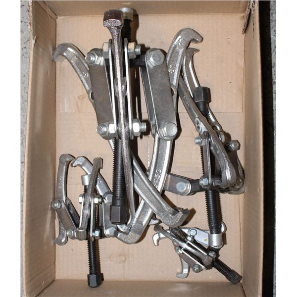 FLAT OF 3", 4",  6", 8"  3 JAW GEAR PULLERS