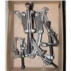 Image 1 : FLAT OF 3", 4",  6", 8"  3 JAW GEAR PULLERS