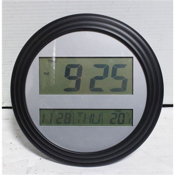 LCD DISPLAY DESK/WALL CLOCK,DATE,TIME,TEMP