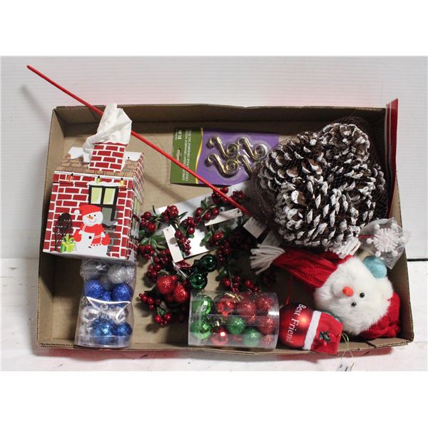 LOT OF XMAS ITEMS,NEW MINI BALLS,CRANBERRY