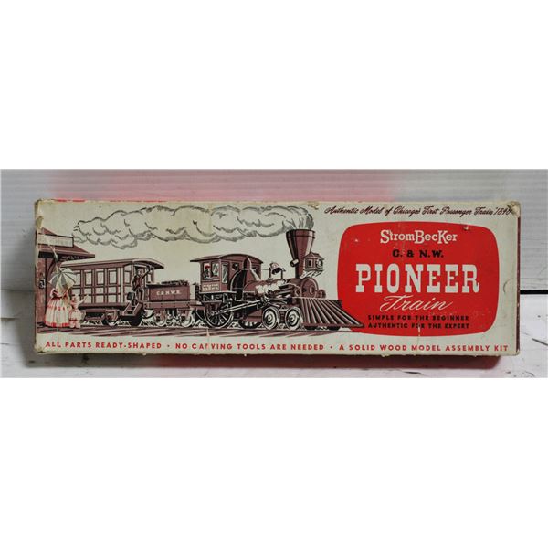 STROMBECKER 1949 PIONEER TRAIN WOOD MODEL KIT