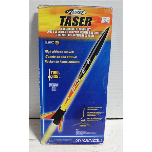 ESTES TASER MODEK ROCKET LAUNCH SET W/MOTORS,