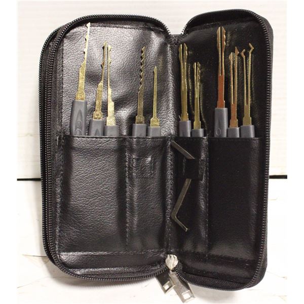 LOCK PICKING KIT WITH CASE
