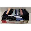 Image 1 : FLAT OF ASSORTED WOMENS WEAR T-SHIRTS & TOPS