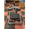 Image 1 : HAMMER STRENGTH SEATED CALF LIFT - NO PLATES