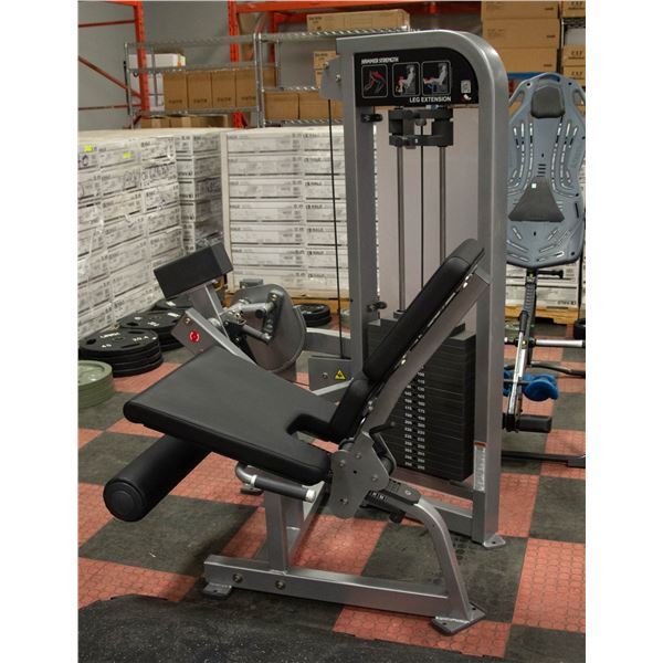 HAMMER STRENGTH LEG EXTENSION PLATE LOADED 295LB