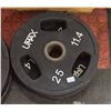 Image 1 : SET OF TWO UMAX NEOPRENE COATED 25LB PLATES