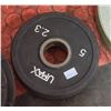 Image 1 : SET OF TWO UMAX NEOPRENE COATED 5LB PLATES