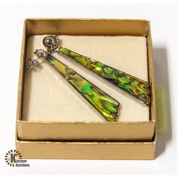 PAIR OF MOTHER OF PEARL PIERCED DANGLE