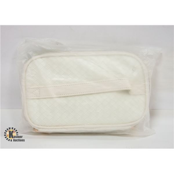 BRAND NEW CHECKERED MAKEUP BAG - WHITE