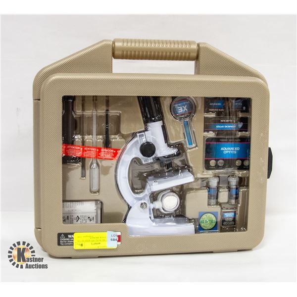 DELUXE MICROSCOPE KIDS SET IN CASE - COVER BROKEN