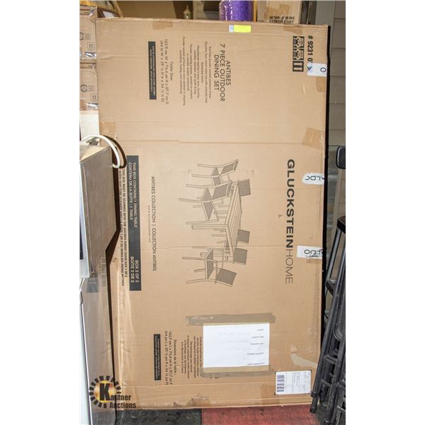 GLUCKSTEIN HOME PATIO TABLE