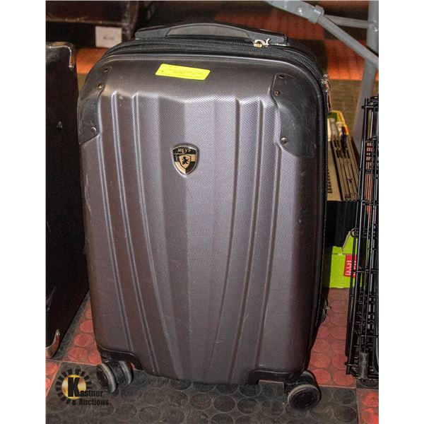 HEYS CARRY ON SUITCASE