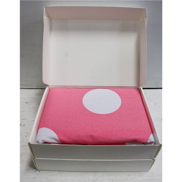 TWO BEANBAGS COVER FOR STUFFED ANIMALS