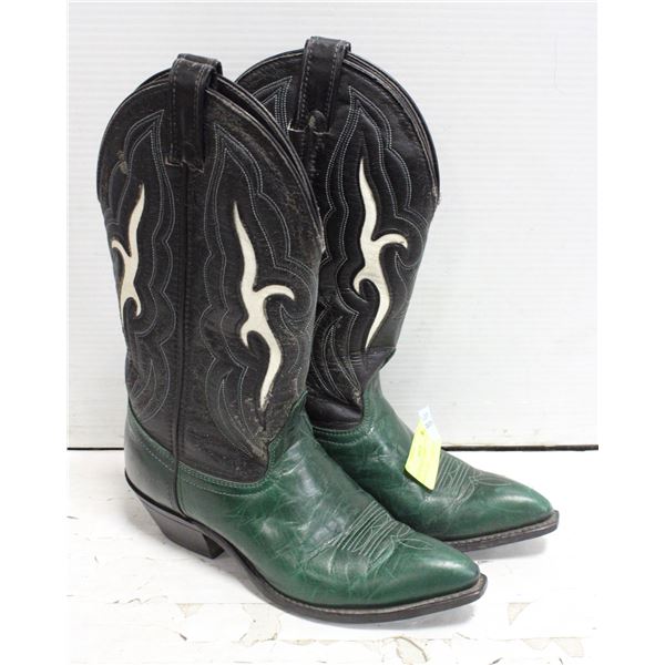 LAREDO SIZE 7 COWBOY BOOTS-ESTATE