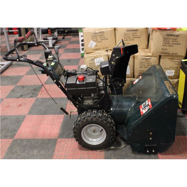 CRAFTSMAN 31" 11HP 6 FORWARD & REVERSE SNOWBLOWER