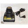 Image 1 : DEWALT BATTERY CHARGER W/BATTERY