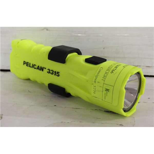 PELICAN 3315 FLASHLIGHT WATERPROOF &