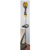 Image 1 : DEWALT TRIMMER