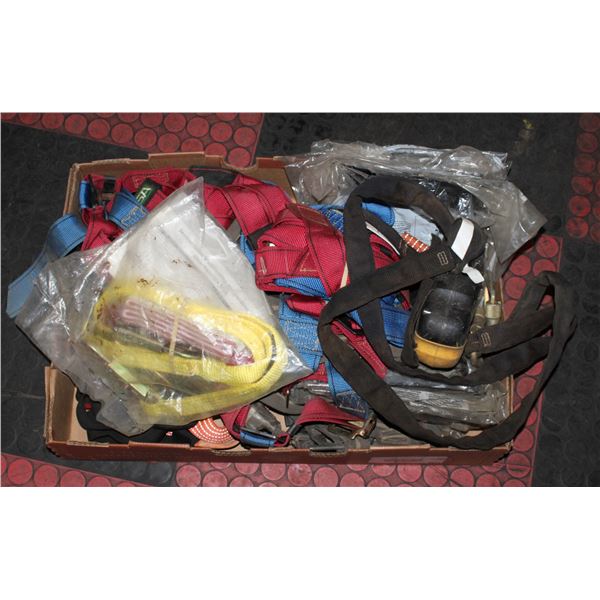 TRAY OF 3 SAFETY HARNESS & LANYARDS